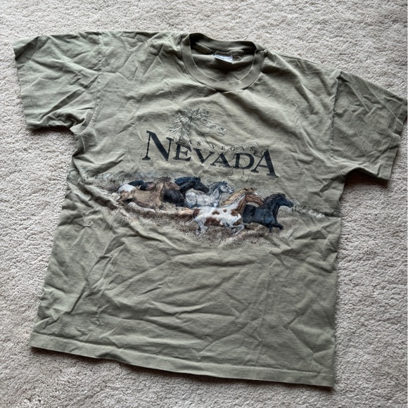 Vintage Tshirt - Picture 1 of 7
